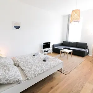  Апартаменты Living - Hasnerstrasse