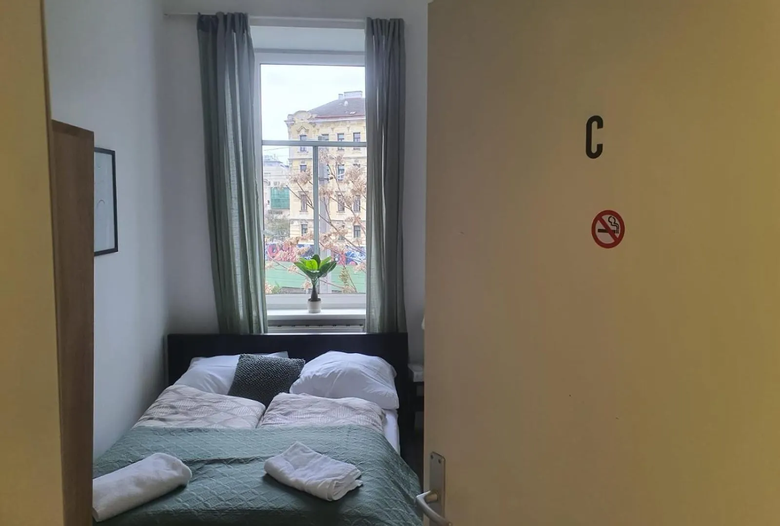 Massive 6Br Apt. Near Millenium City For Big Groups Vienna Austria